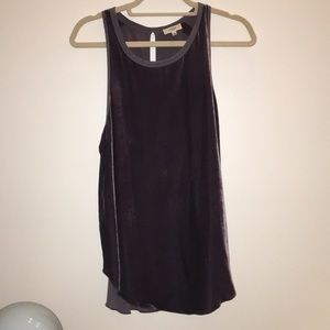 Aritxia long purple velvet tank